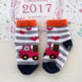 calcetines para niños al por mayor otoño e invierno 100% algodón coral gruesos pies de vellón calcetines de piso sin deslizamiento calcetines para bebés